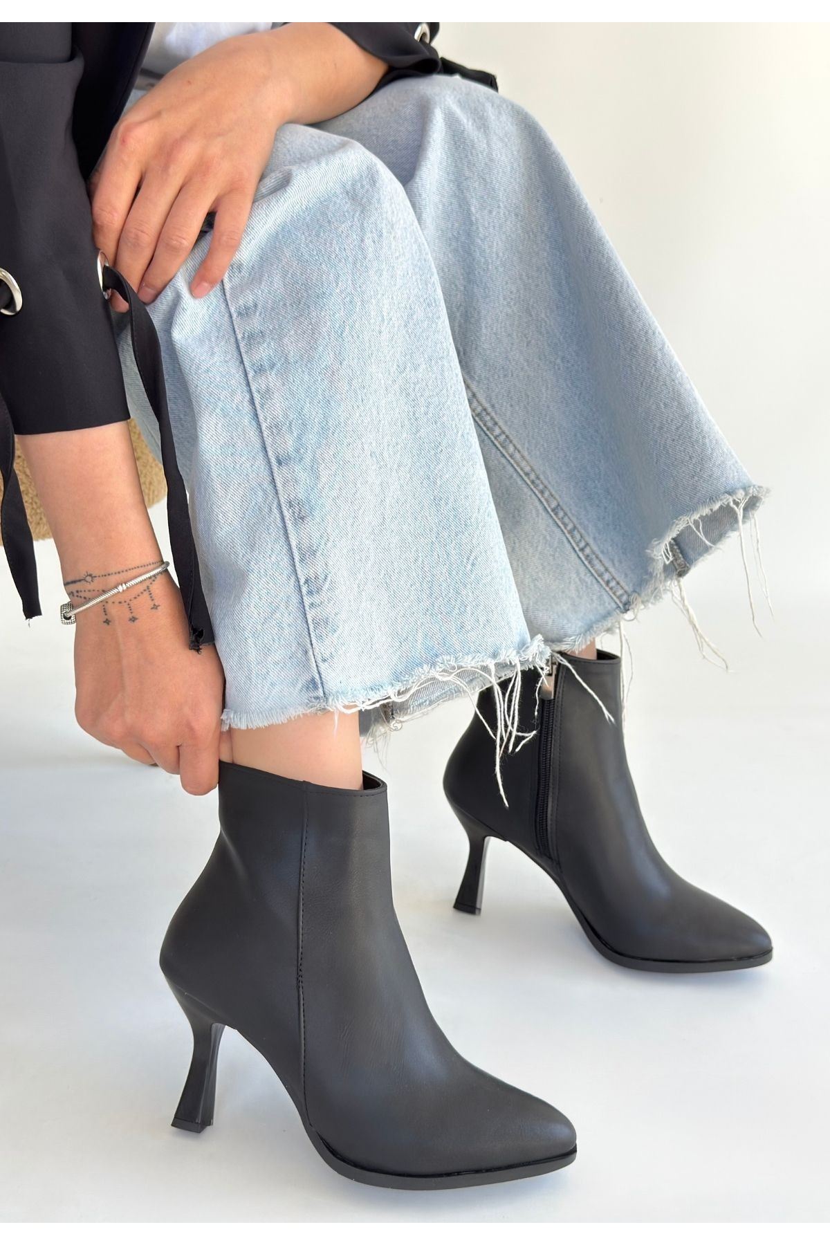 Mişha Siyah Cilt Topuklu Bot