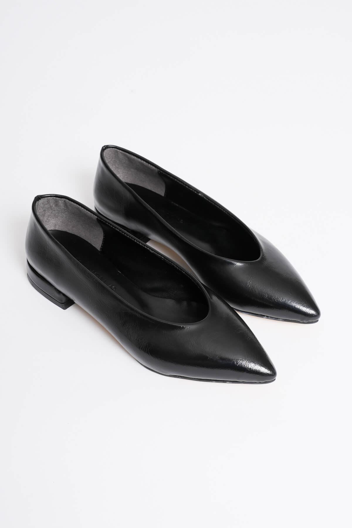 Kadın Siyah Günlük Kısa Topuklu Ayakkabı EATR23MS02A