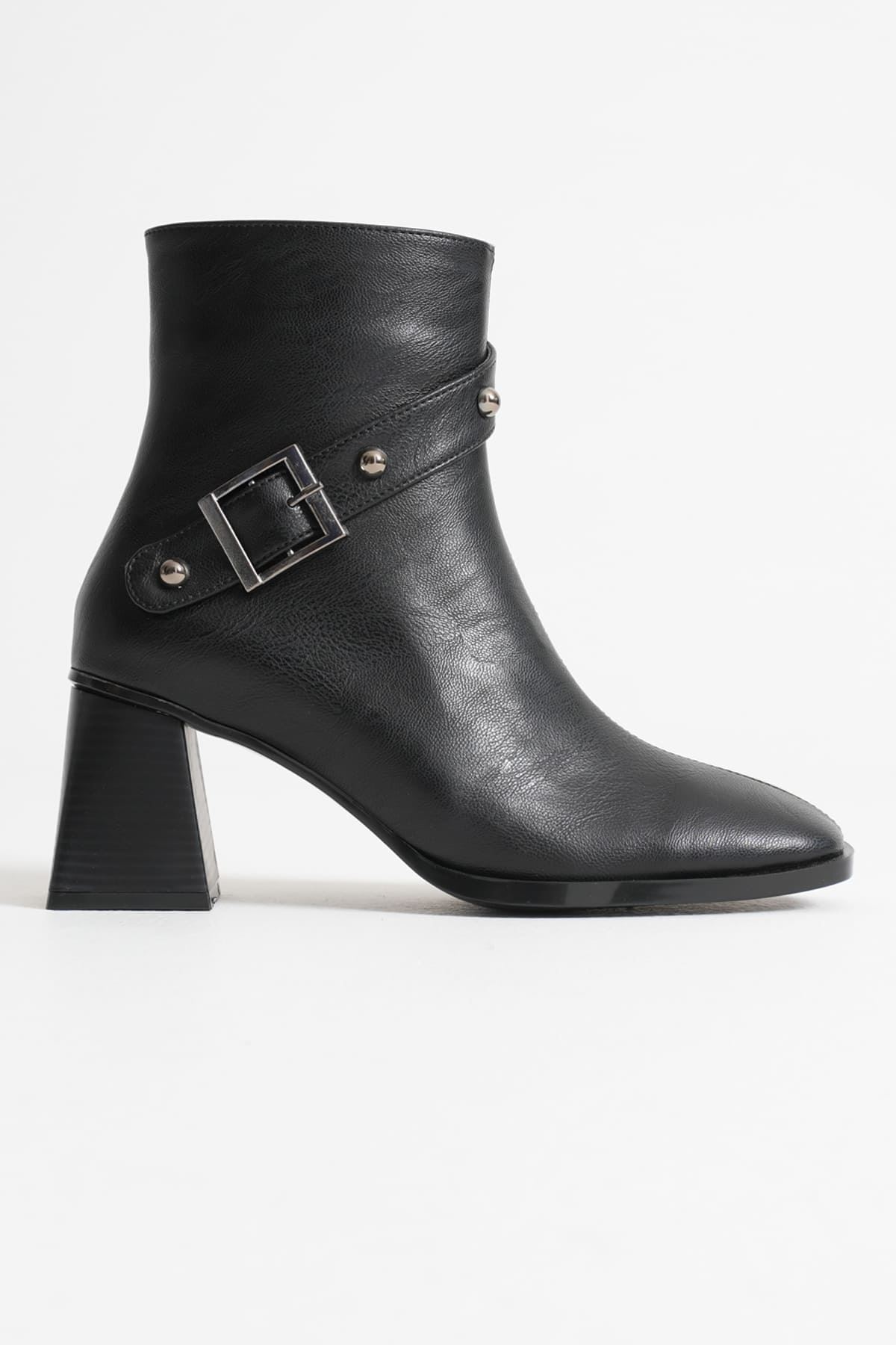 Kadın Siyah Topuklu Bot SHTR08MK25A