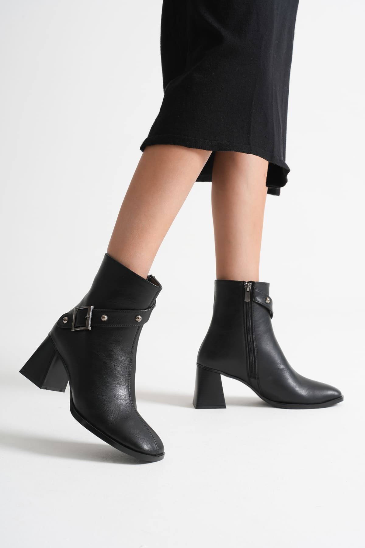 Kadın Siyah Topuklu Bot SHTR08MK25A