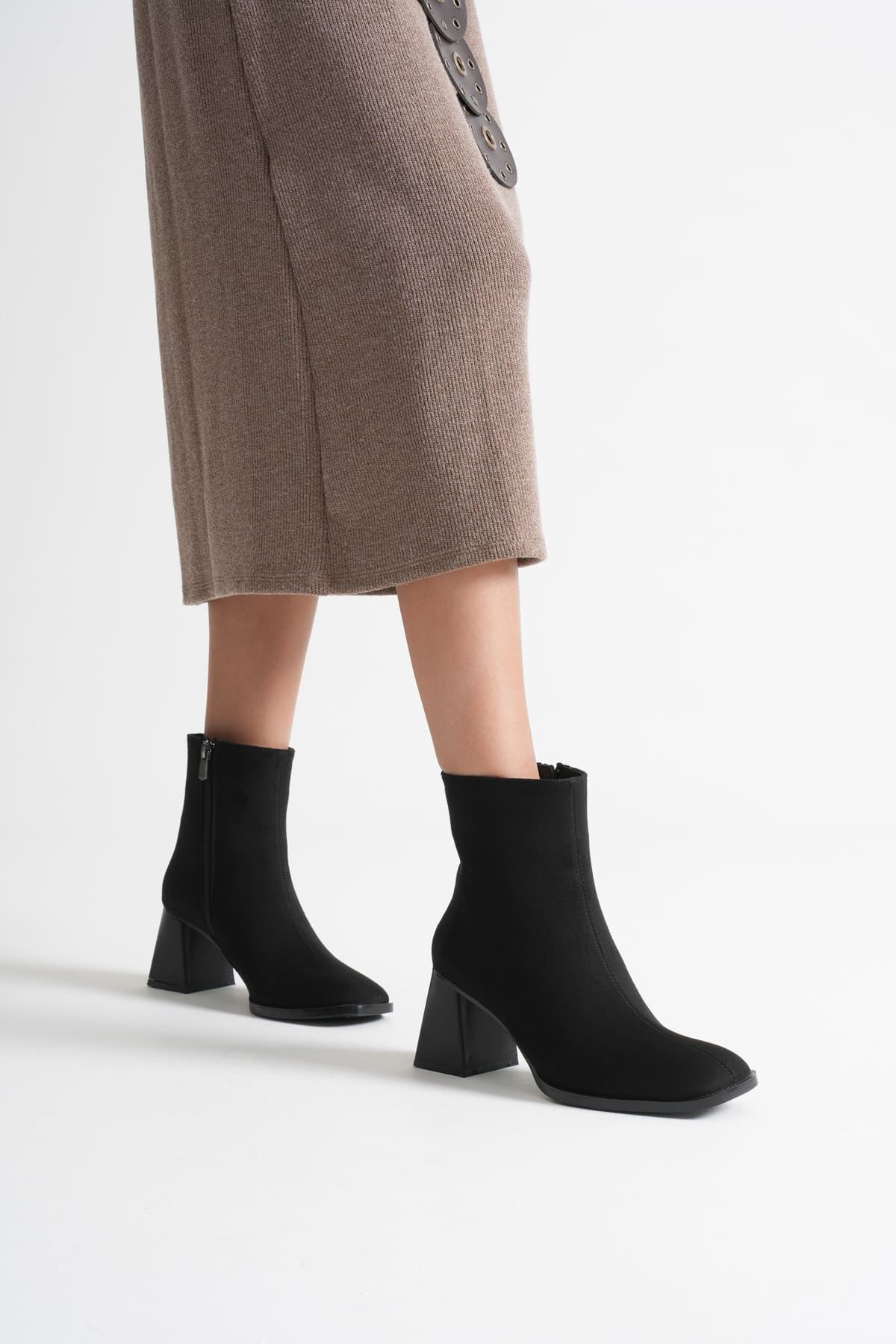 Kadın Siyah Süet Topuklu BotSHTR08MK24D