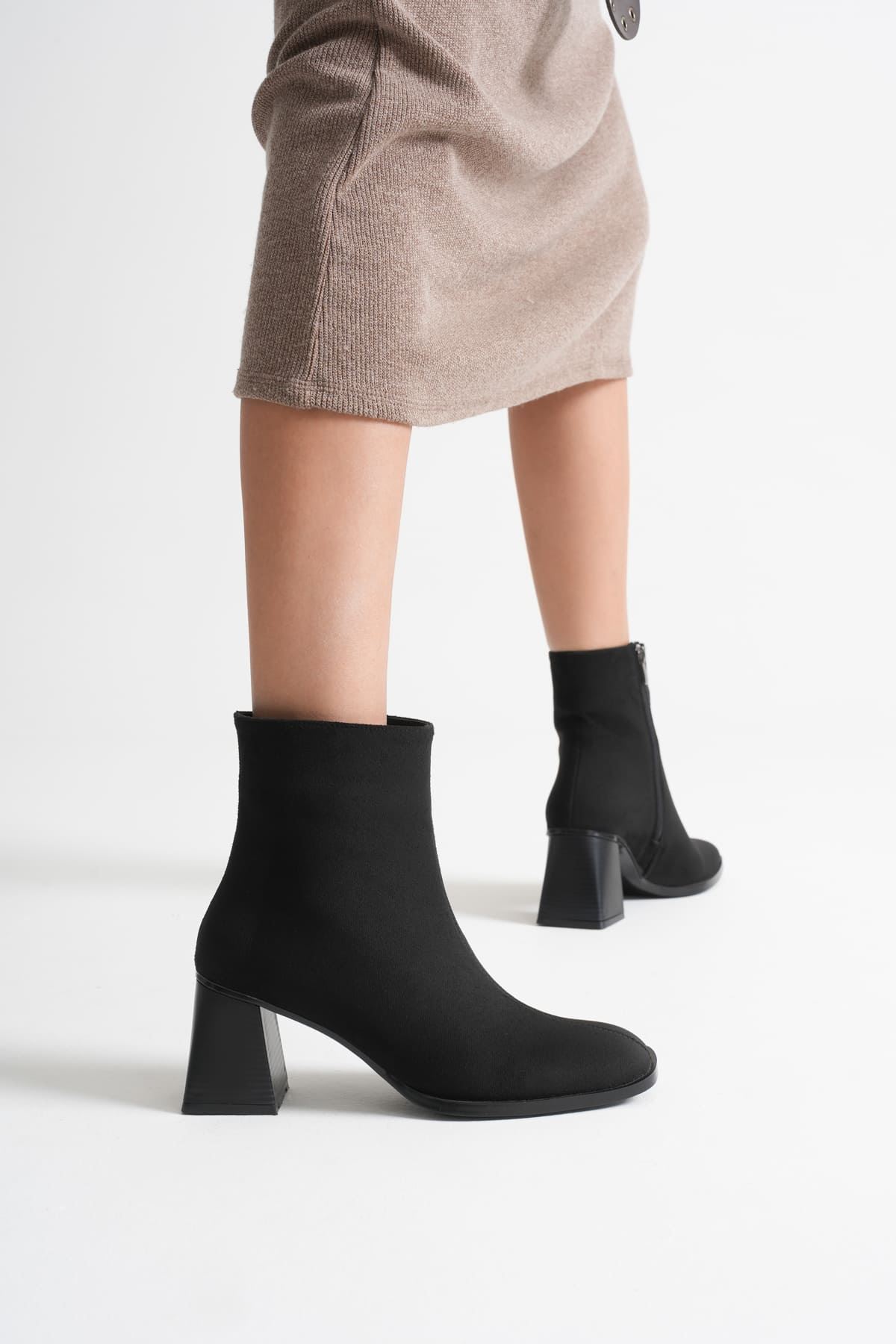 Kadın Siyah Süet Topuklu BotSHTR08MK24D
