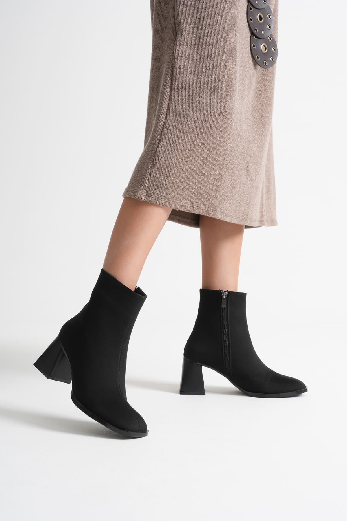 Kadın Siyah Süet Topuklu BotSHTR08MK24D