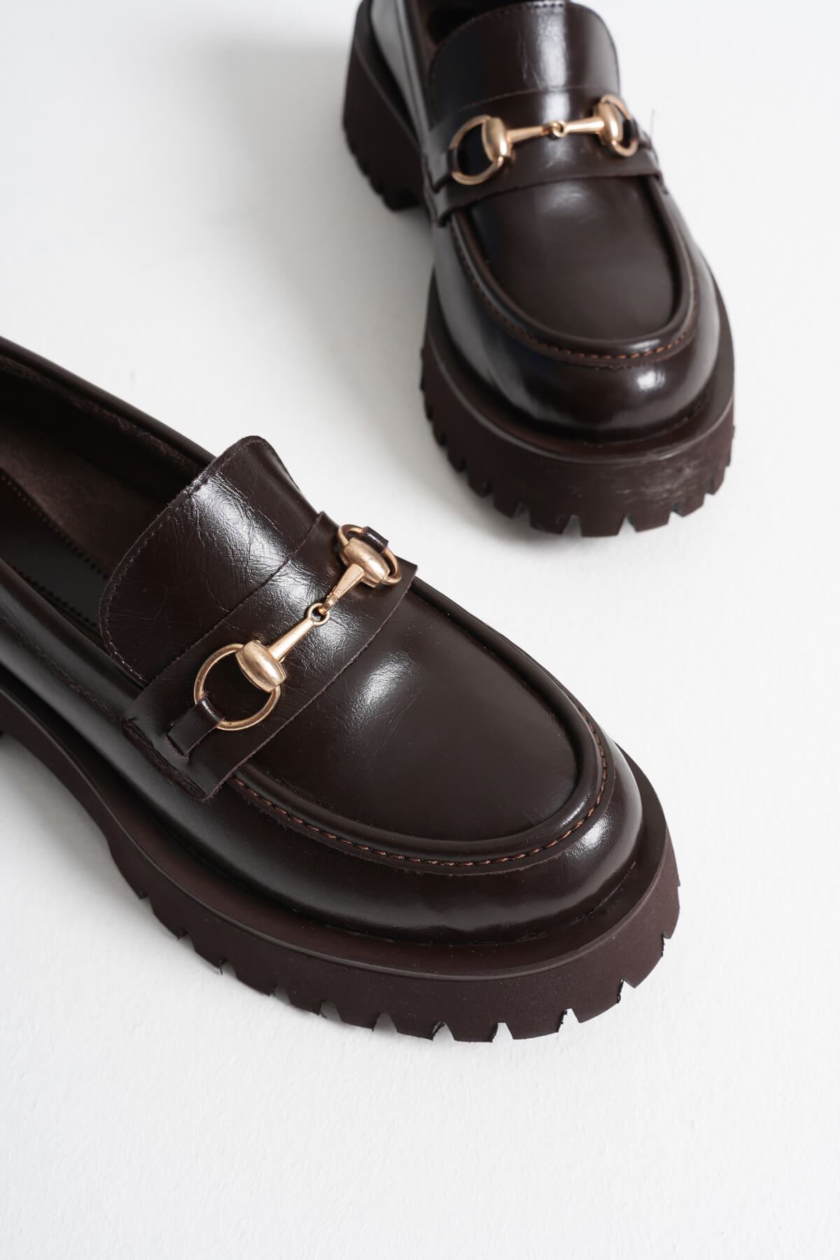 Toka Detaylı Acı Kahve Günlük Loafer Ayakkabı SHTR10MS04B