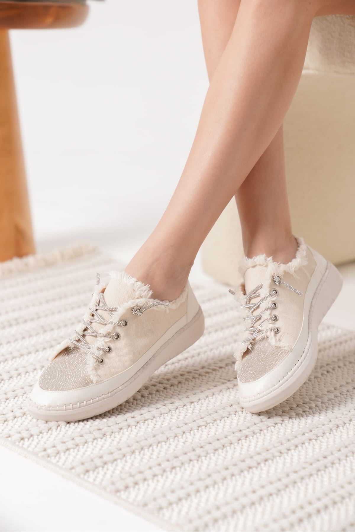 Bej Kadın Günlük Ayakkabı SHTR19MS01B