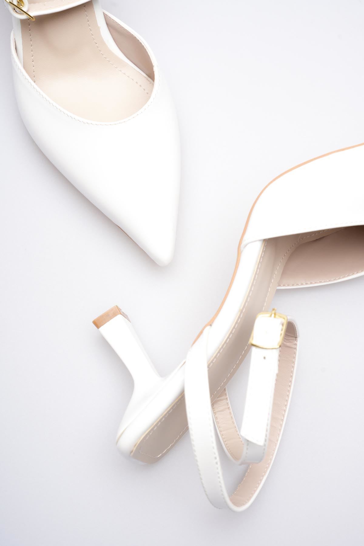 Kadın Beyaz Rugan Topuklu Ayakkabı EATR03MS02B