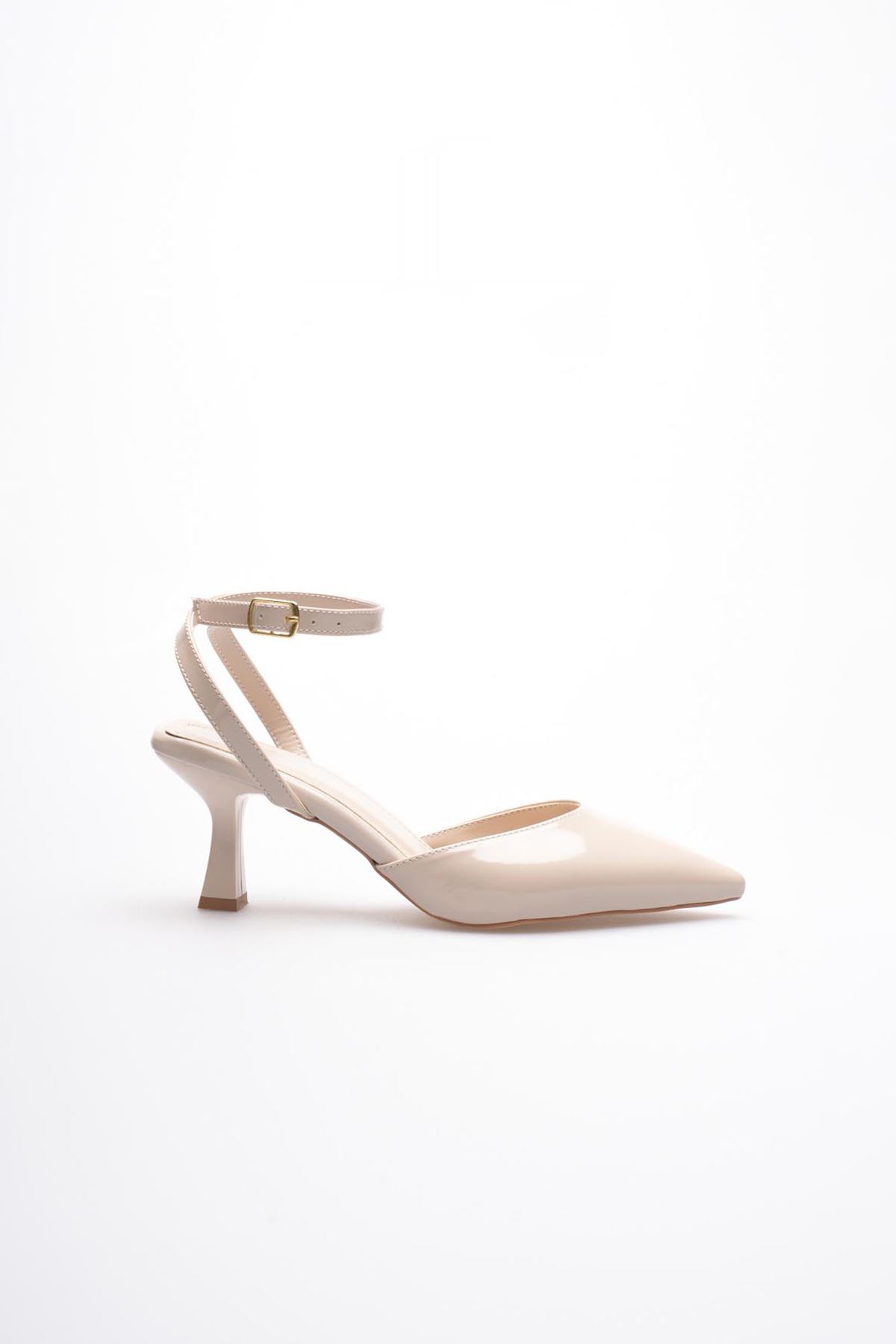 Kadın Bej Rugan Topuklu Ayakkabı EATR03MS02C