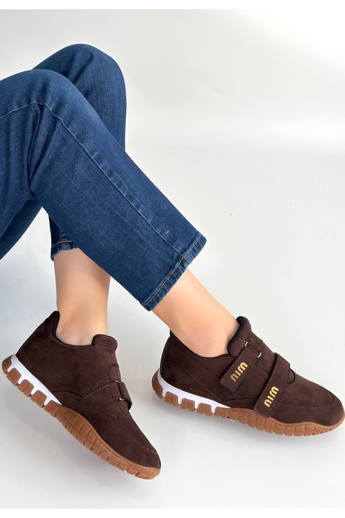 Tunga Kahverengi Süet Cırt Cırtlı Spor Ayakkabı