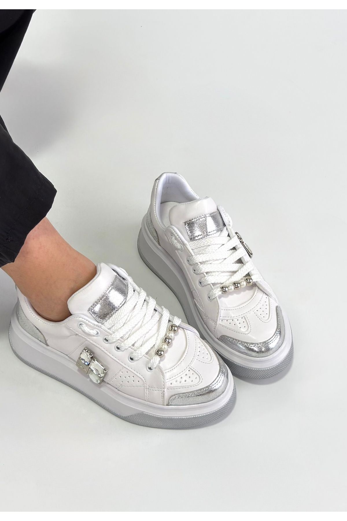 Ceans Beyaz Cilt Bağcıklı Spor Ayakkabı