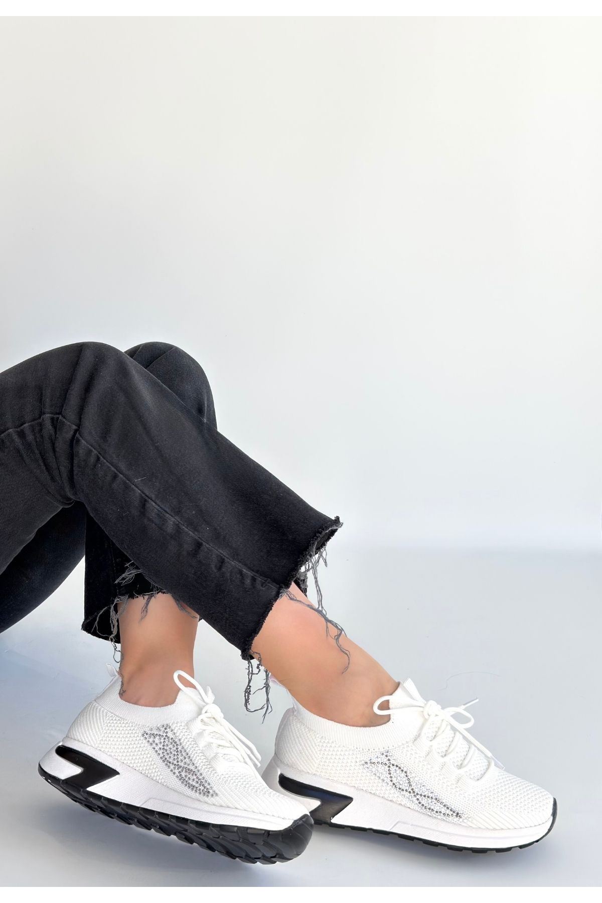 Belan Beyaz Triko Bağcıklı Spor Ayakkabı