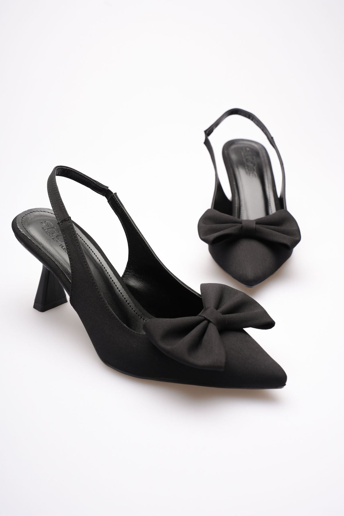 Siyah Fiyonklu Kitten Topuklu Slingback Kadın Ayakkabı EATR08MS24A