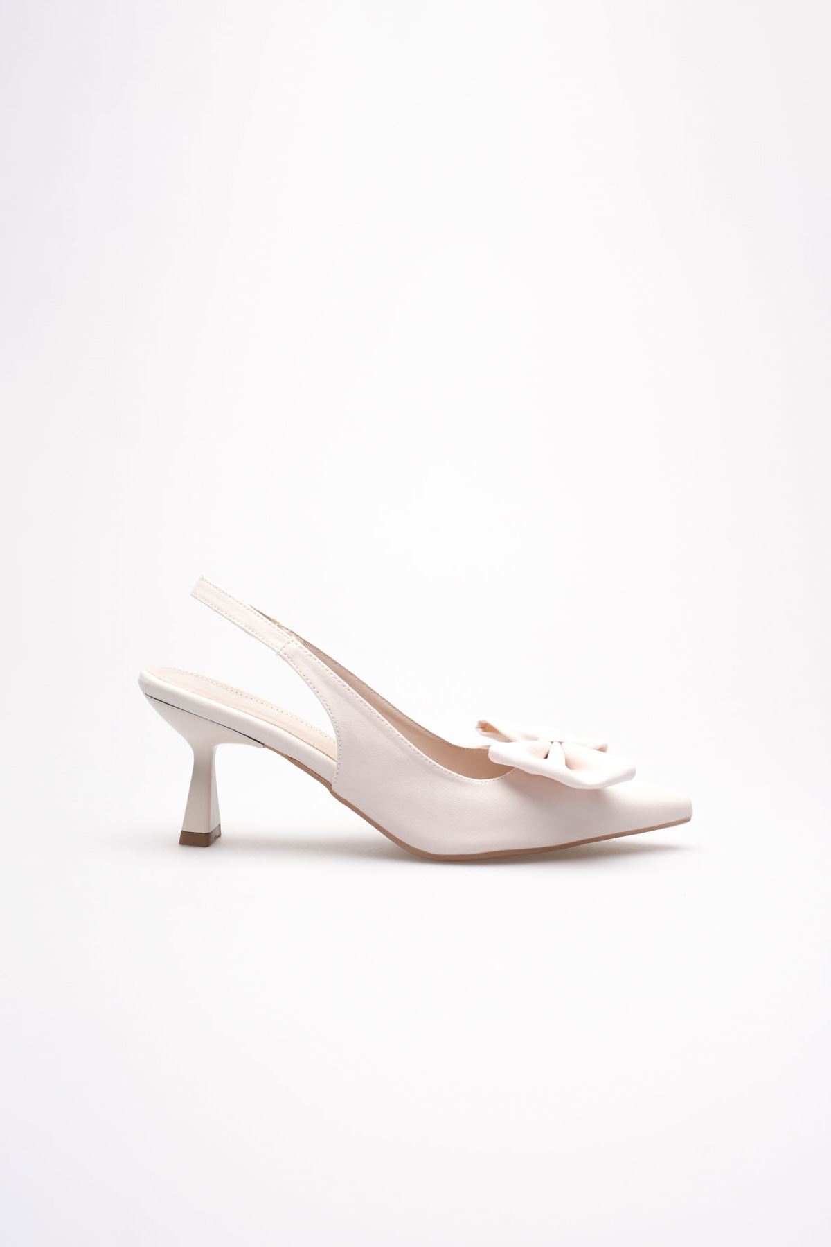 Bej Fiyonklu Kitten Topuklu Slingback Kadın Ayakkabı EATR08MS24B