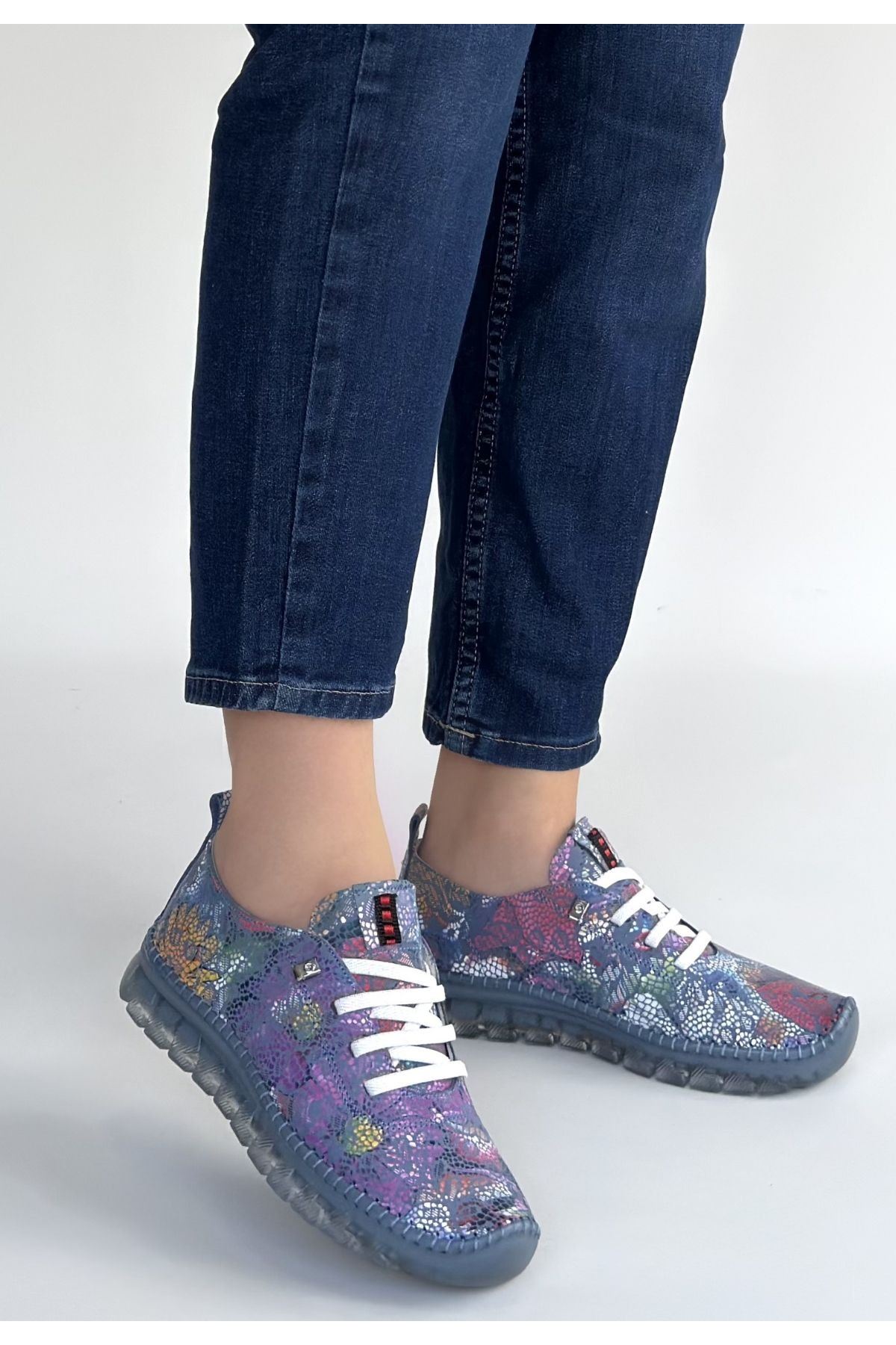 Kinte Mor Desenli Deri Bağcıklı Spor Ayakkabı