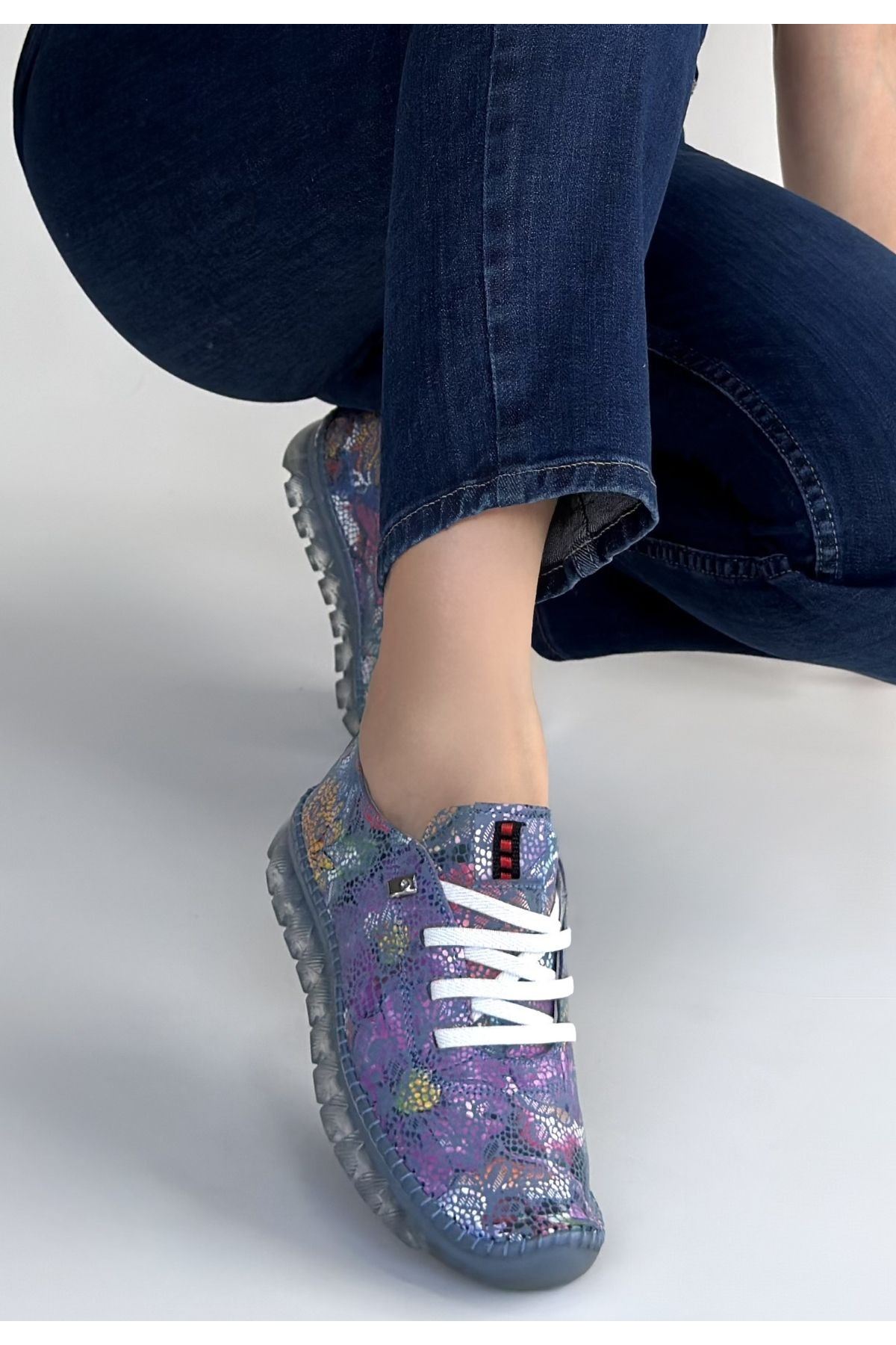 Kinte Mor Desenli Deri Bağcıklı Spor Ayakkabı