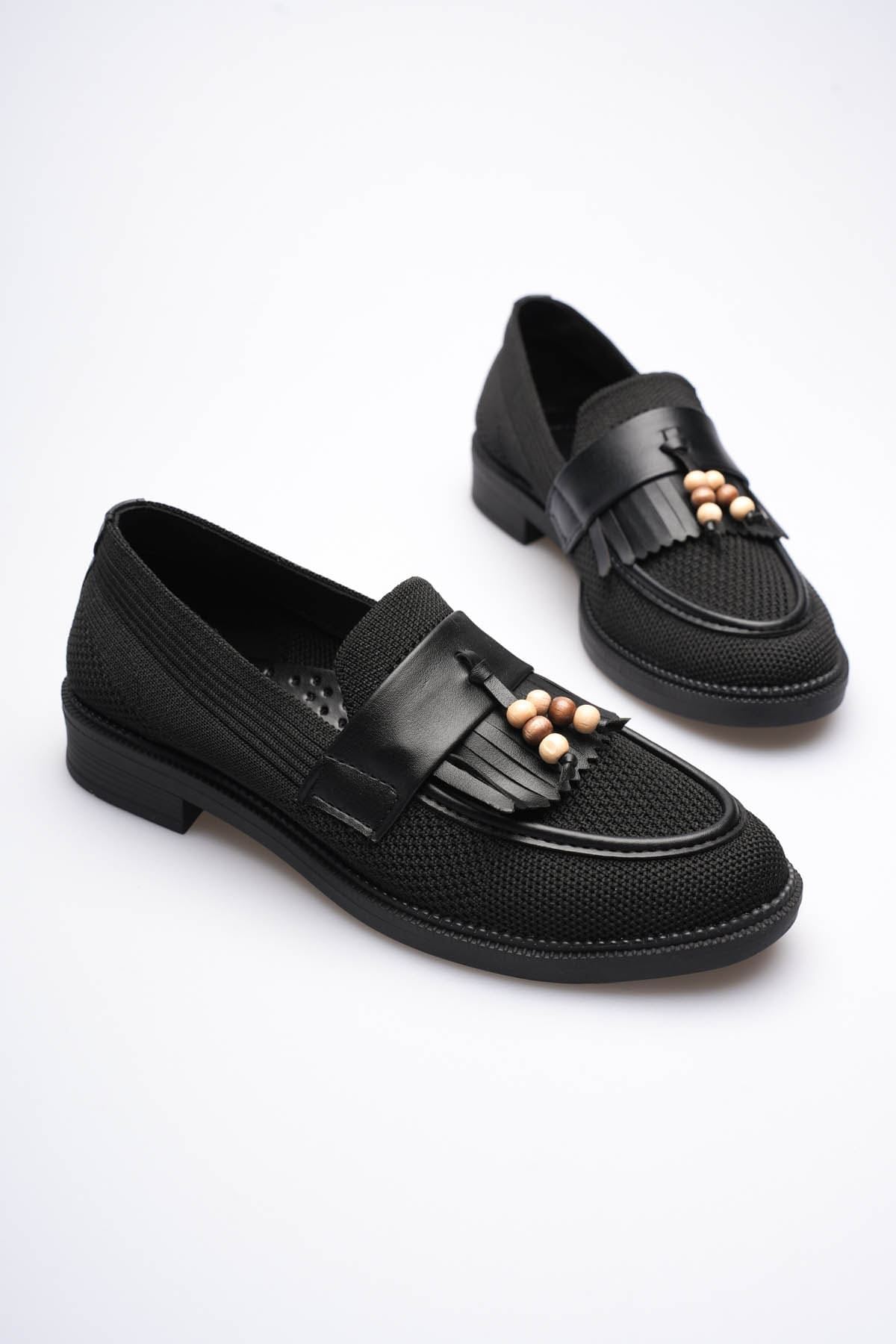 Kadın Siyah Boncuk Püsküllü Günlük Kısa Topuklu Ayakkabı EATR30MS01A