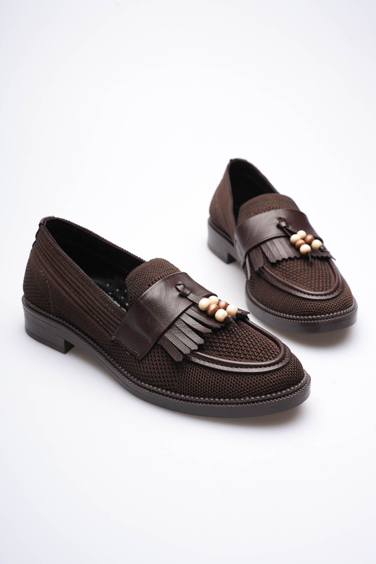 Kadın Acı Kahve Boncuk Püsküllü Günlük Kısa Topuklu Ayakkabı EATR30MS01C