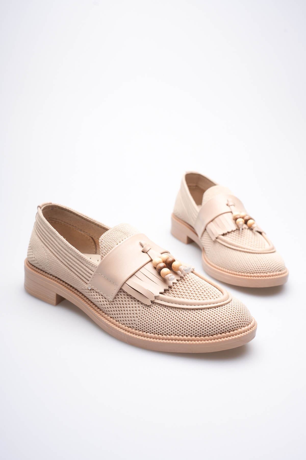 Kadın Bej Boncuk Püsküllü Günlük Kısa Topuklu Ayakkabı EATR30MS01B