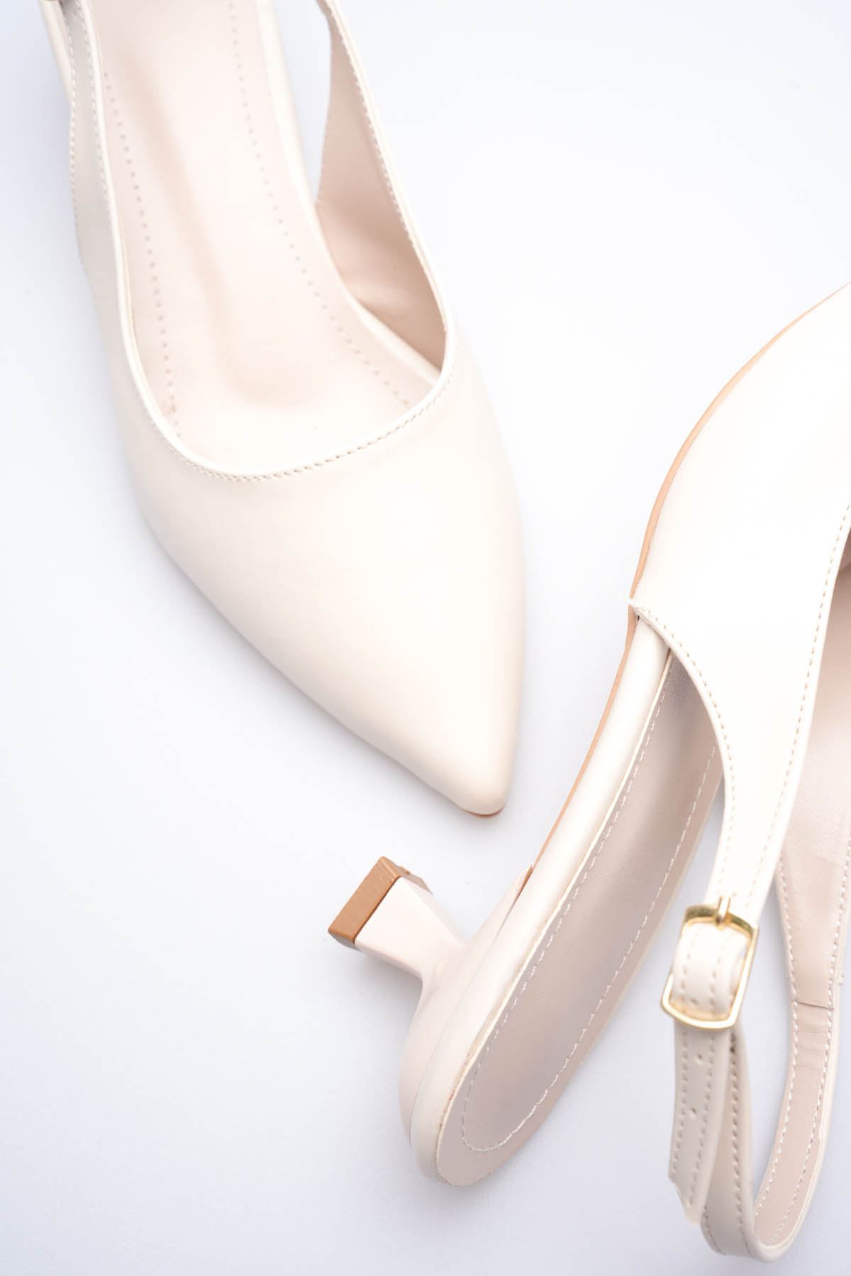 Kadın Bej Sivri Burun Slingback Kısa Topuklu Ayakkabı EATR20MS04B