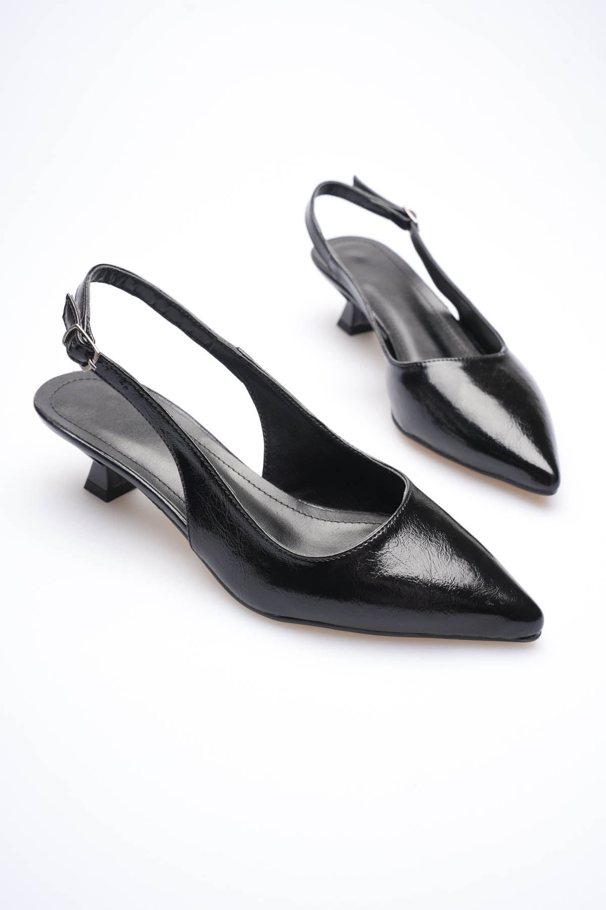Kadın Siyah Kırışık Rugan Sivri Burun Slingback Kısa Topuklu Ayakkabı EATR20MS04C