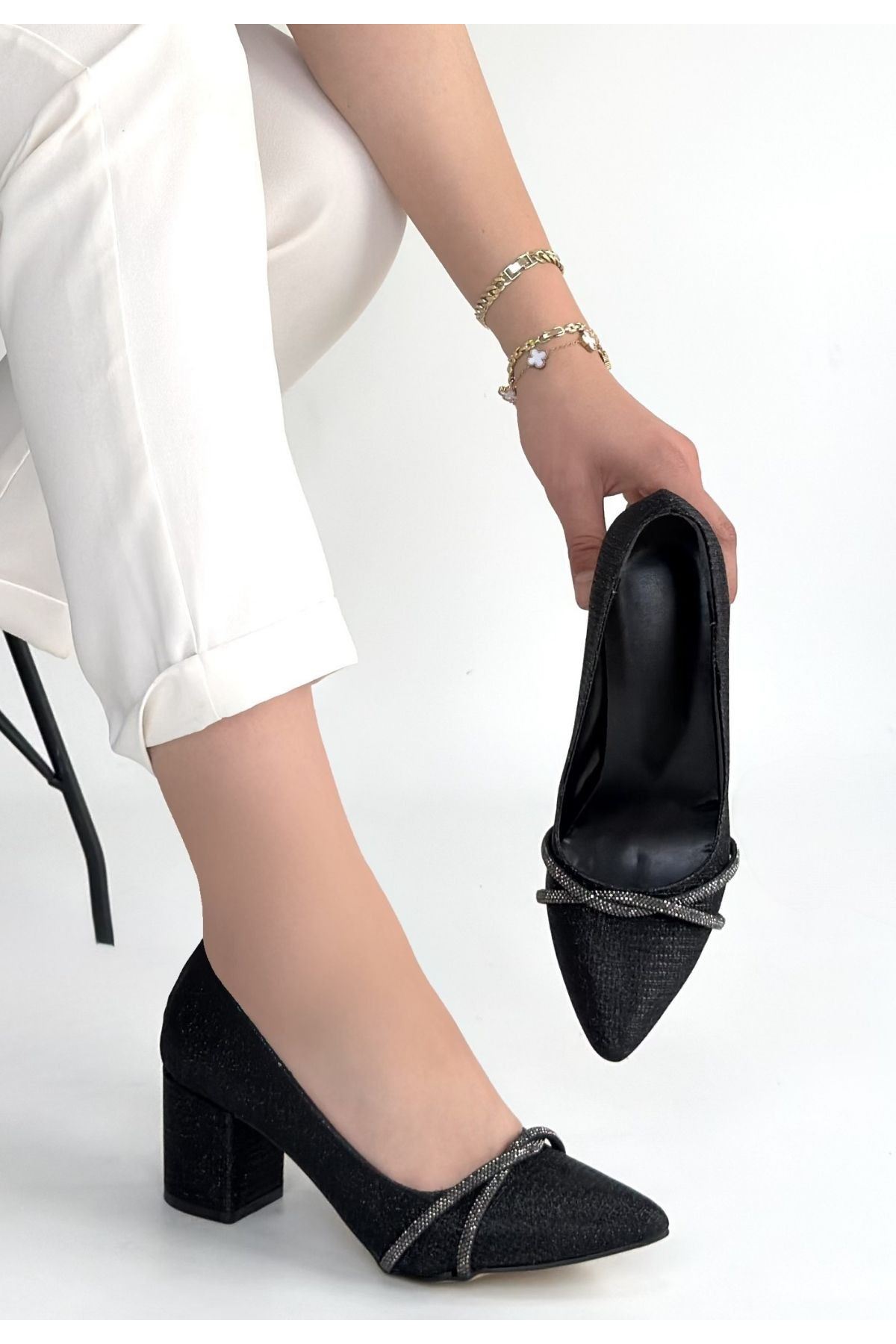 Rewin Siyah Simli Cilt Topuklu Ayakkabı