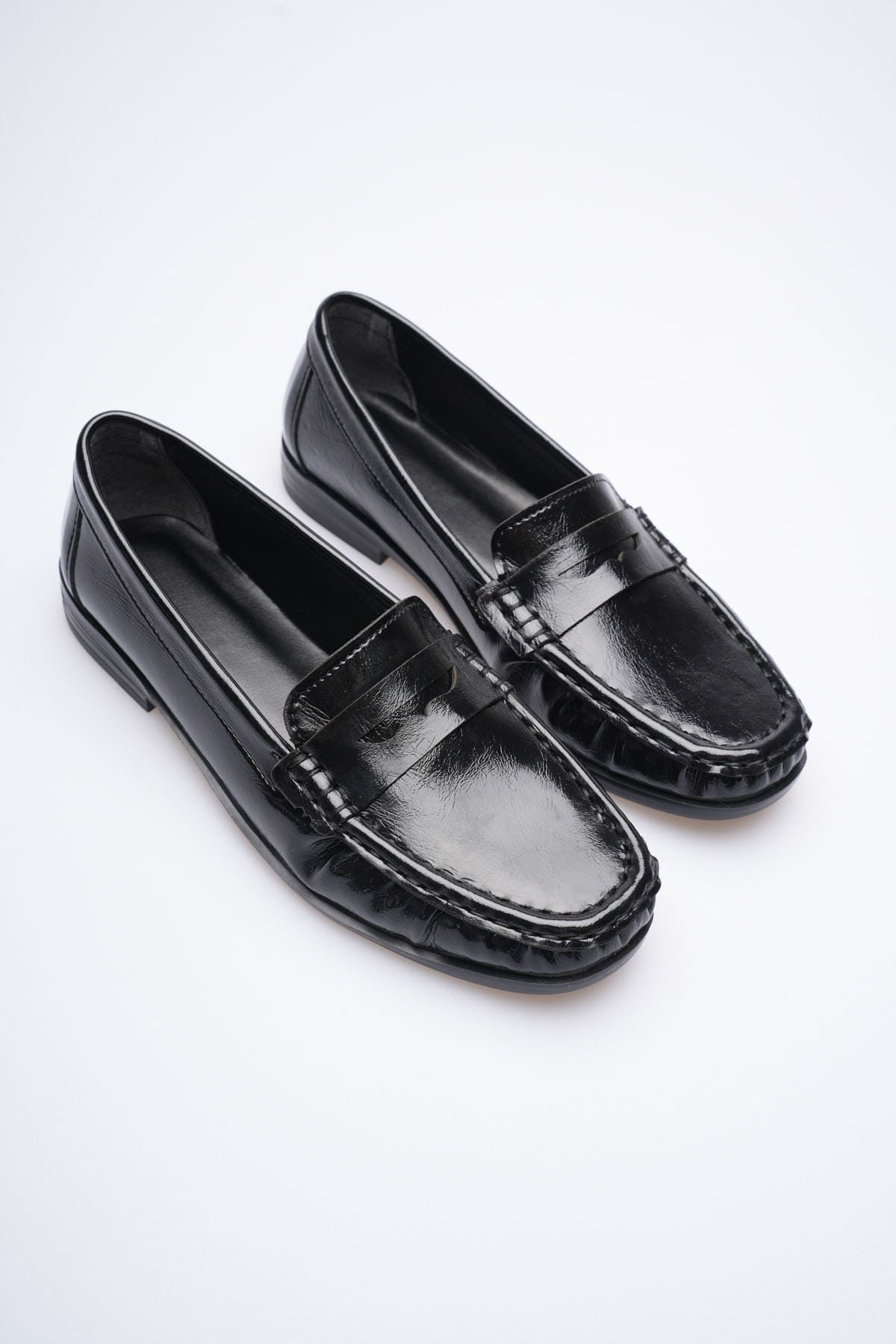 Siyah Parlak Deri Görünümlü Penny Loafer EATR88MS02A