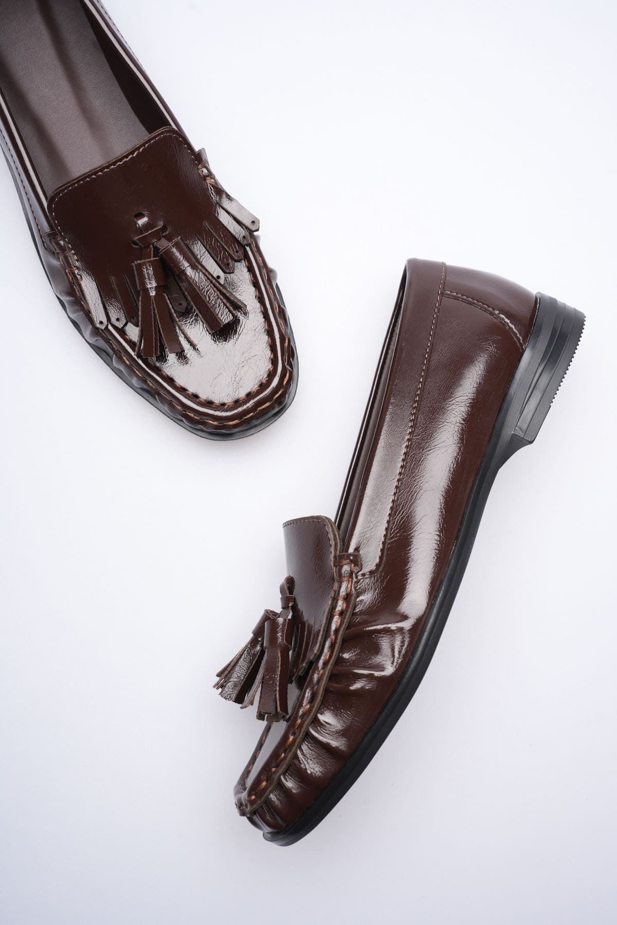 Acı Kahve Rugan Püsküllü Kadın Loafer Ayakkabı EATR88MS01B