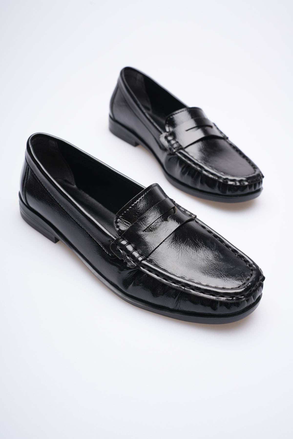 Siyah Parlak Deri Görünümlü Penny Loafer EATR88MS02A