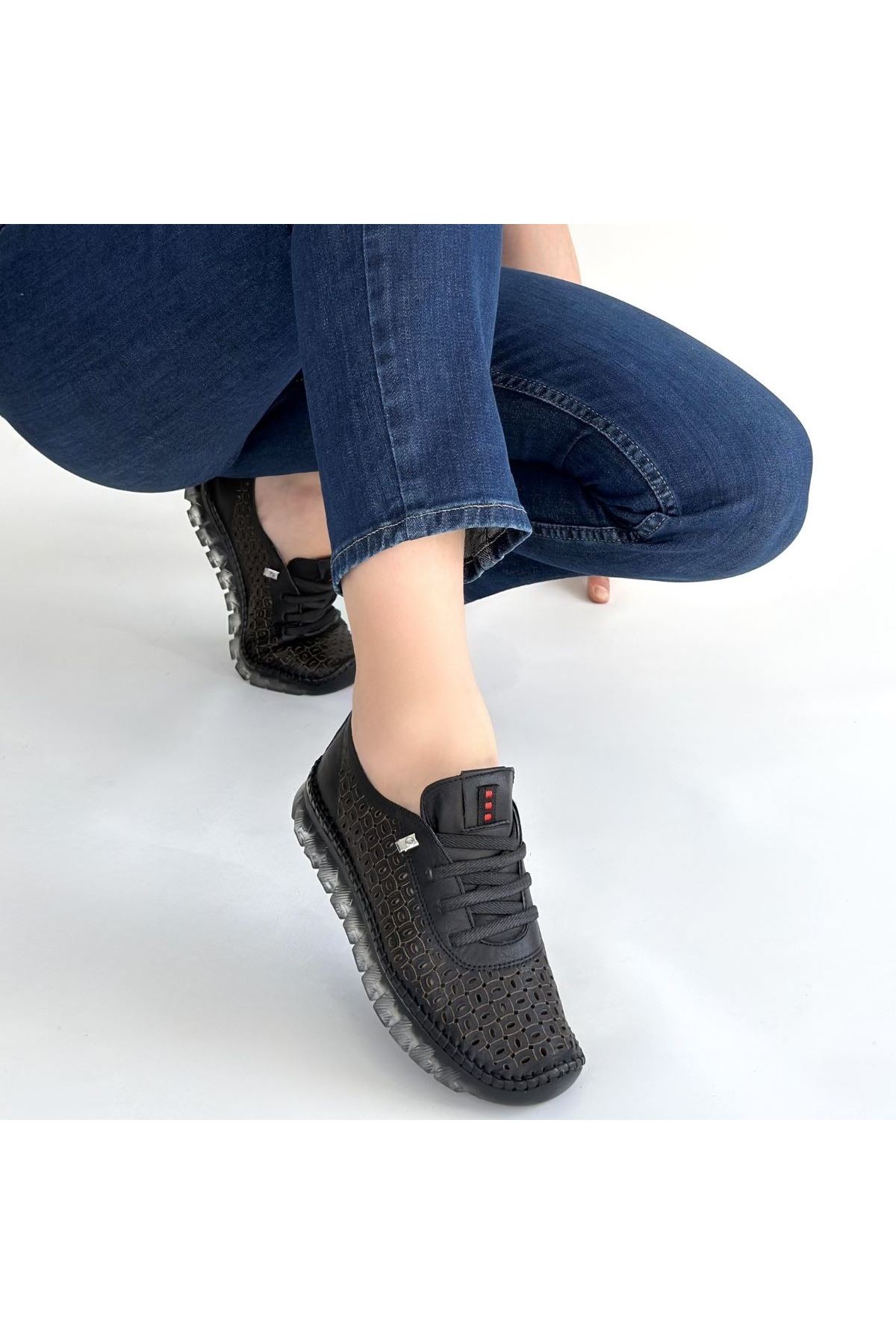 Otja Siyah Deri Lazerli Bağcıklı Spor Ayakkabı