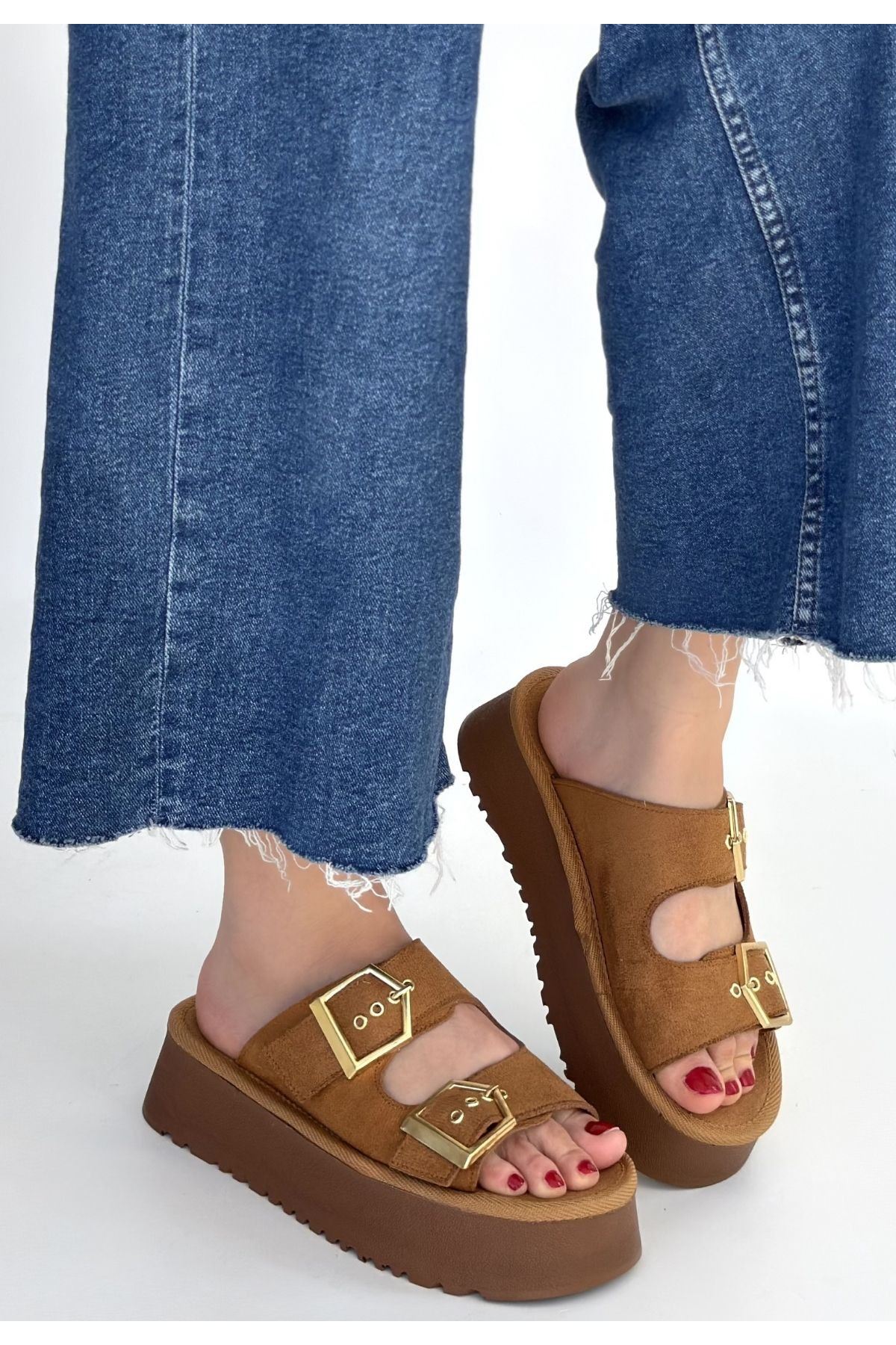 Coer Taba Süet Çift Tokalı Terlik