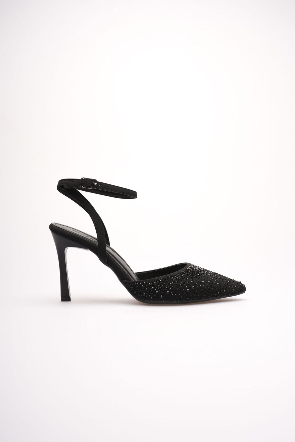 Kadın Siyah Taşlı Topuklu Ayakkabı EATR08MS22A