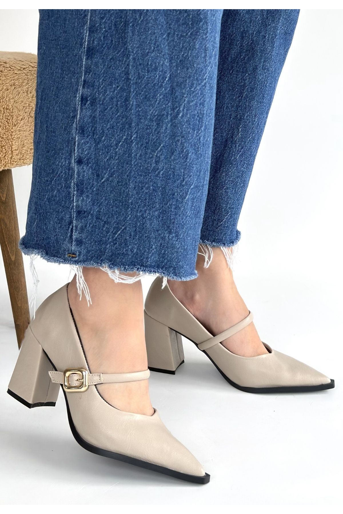 Nıvra Bej Cilt Topuklu Ayakkabı