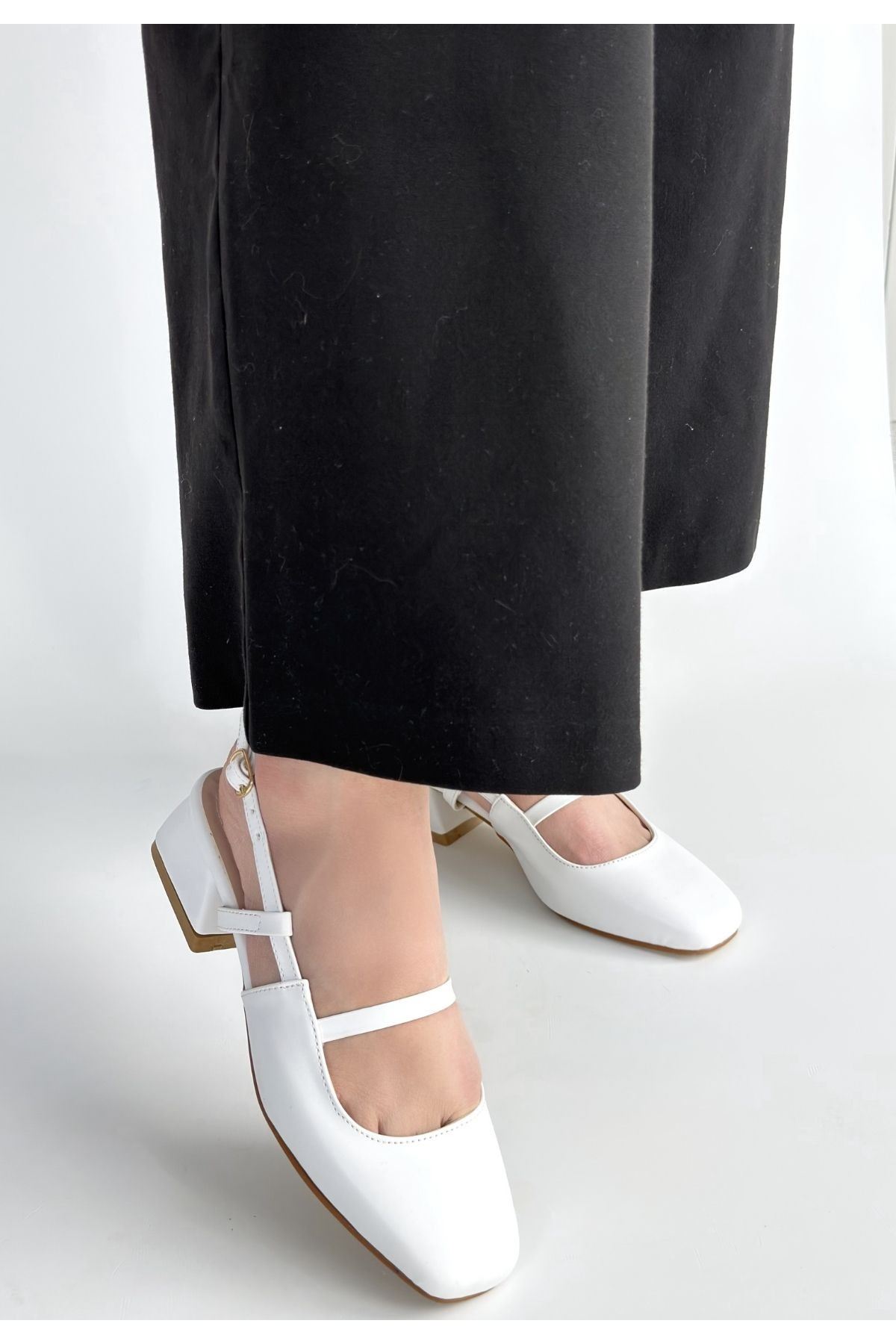 Liva Beyaz Cilt Topuklu Ayakkabı