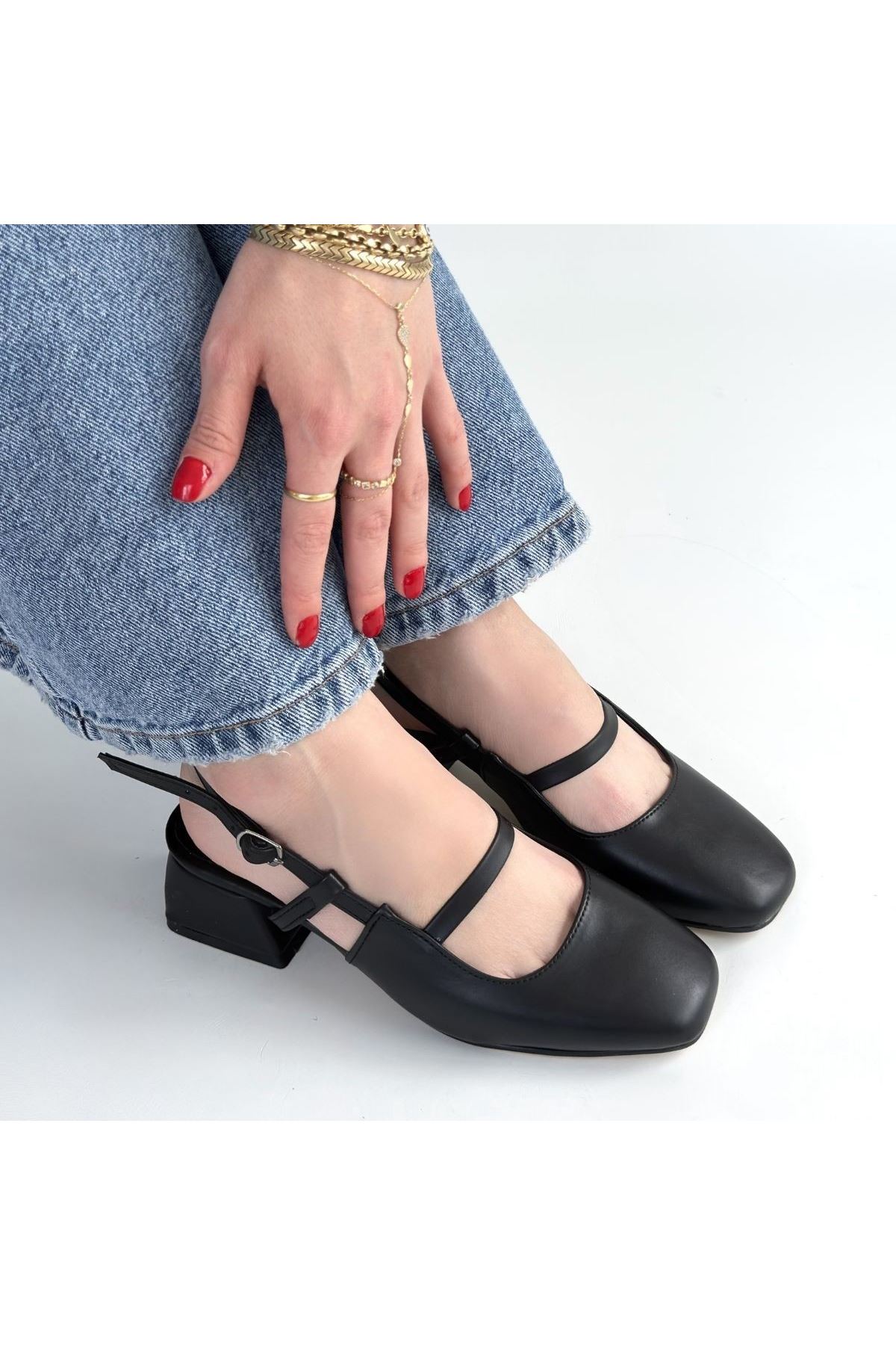 Liva Siyah Cilt Topuklu Ayakkabı