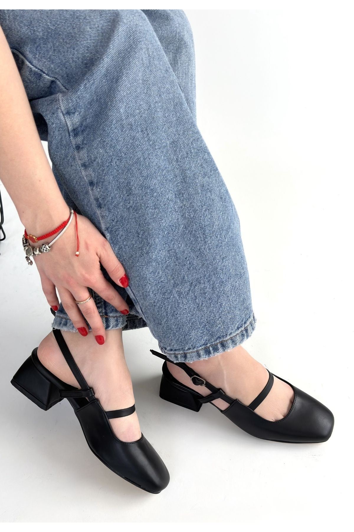 Liva Siyah Cilt Topuklu Ayakkabı