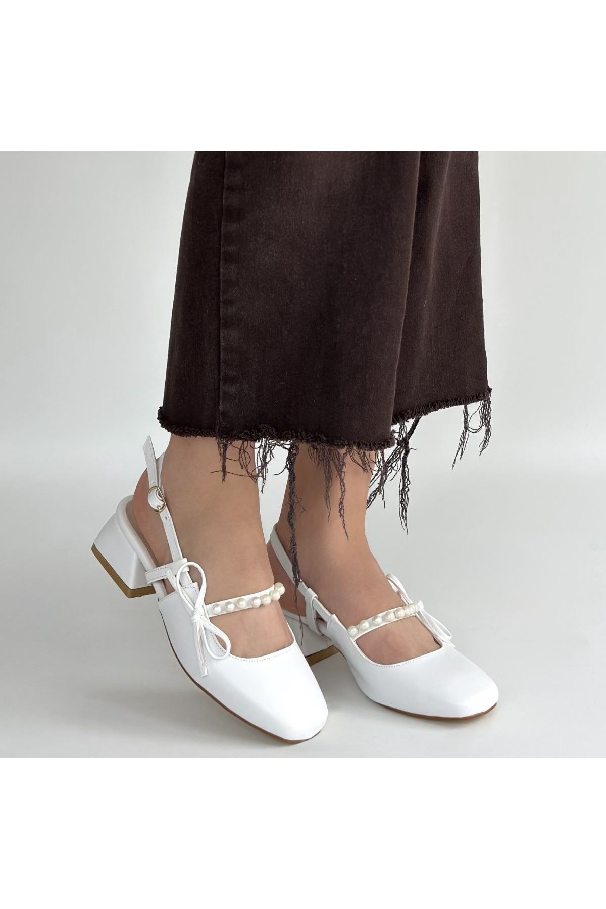 Ceyda Beyaz Cilt Topuklu Ayakkabı
