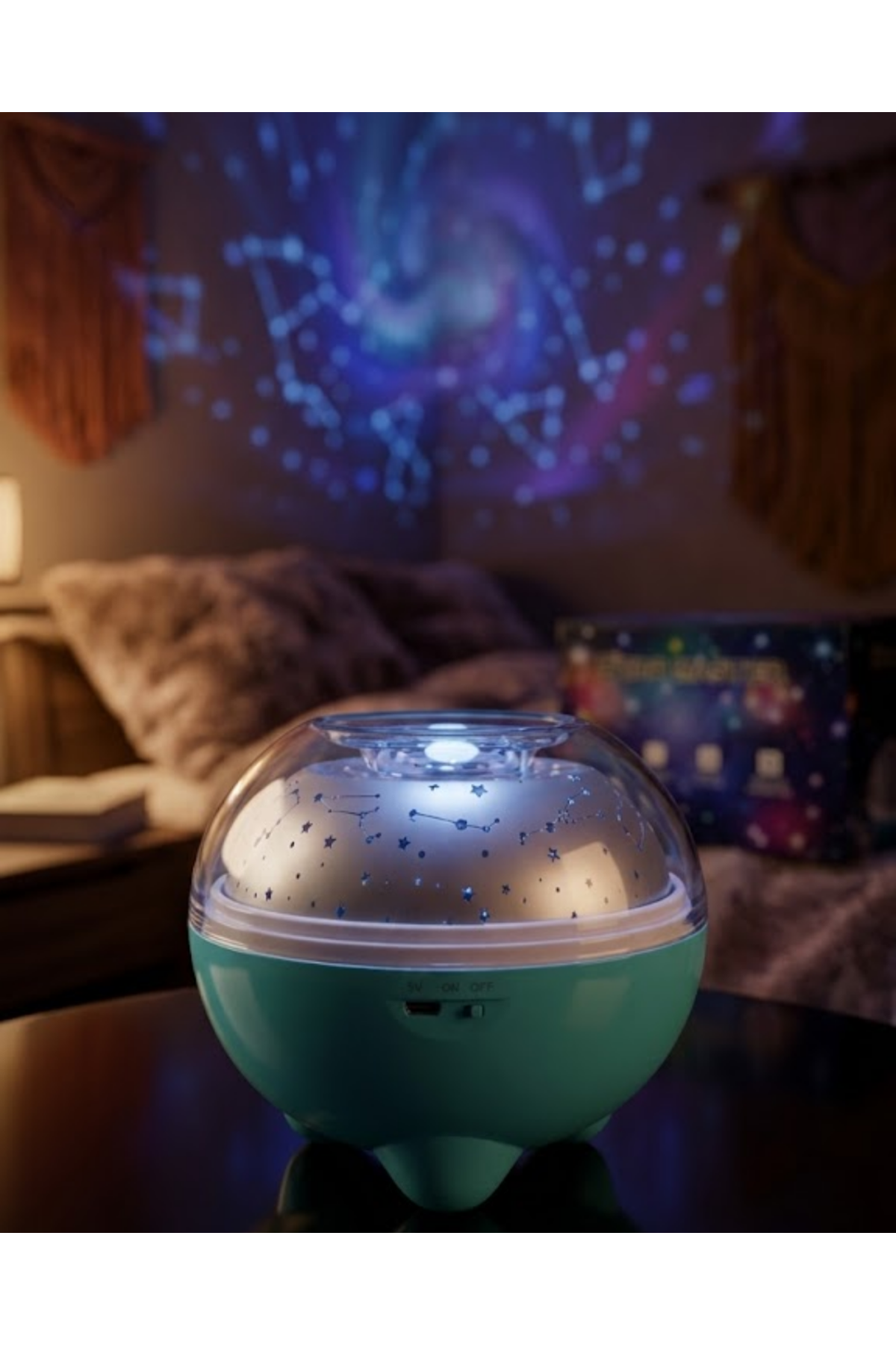 Uzaktan Kumandalı Döner Yıldız Projeksiyon Lambası Bluetooth Hoparlör ve Renk Değiştirme Özelliği