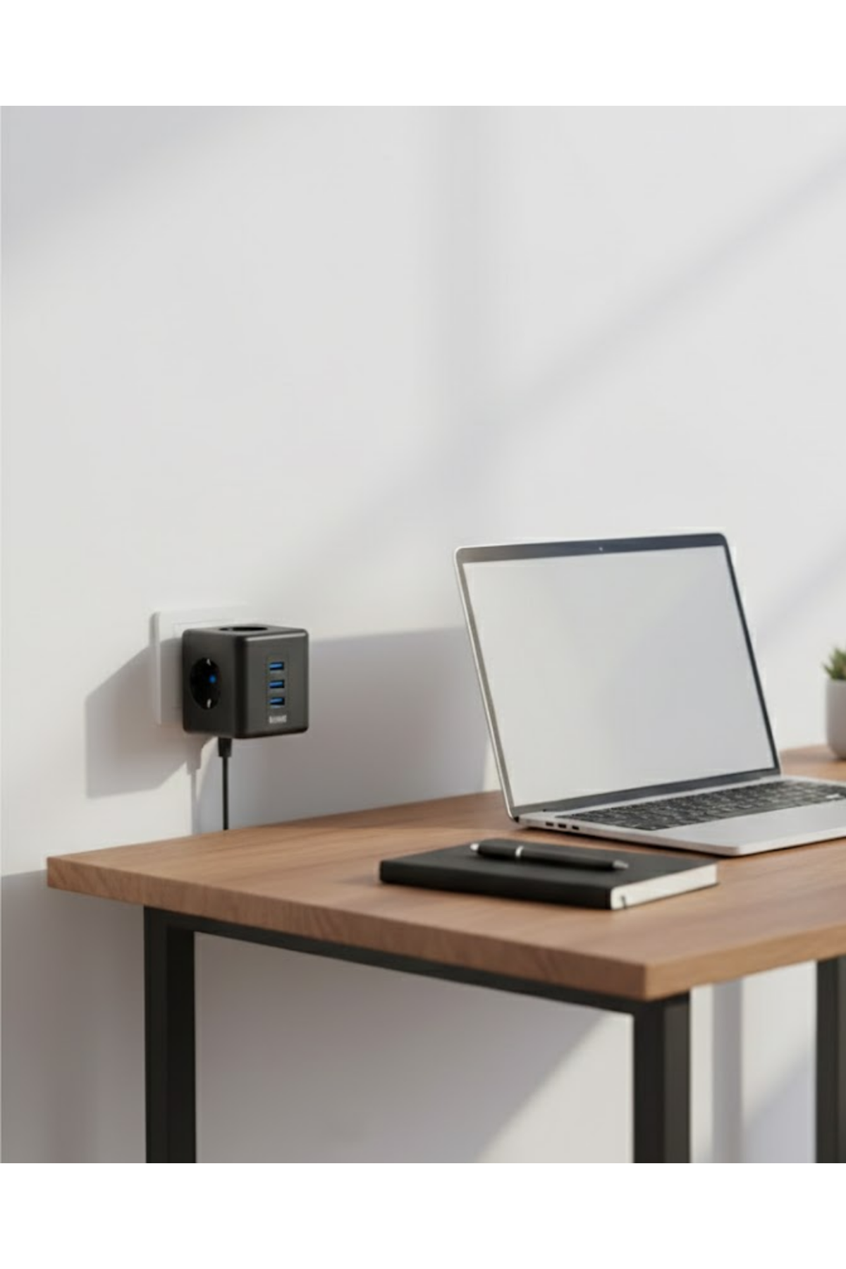 Akım Korumalı Küp Priz 3 Priz Girişi ve 3 USB Şarj Özellikli