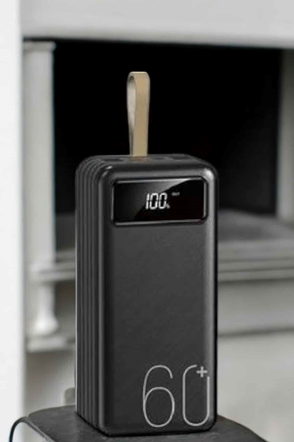 Powerbank 60.000 MAH 4 Portlu Uzun Şarj Süreli Dijital Göstergeli