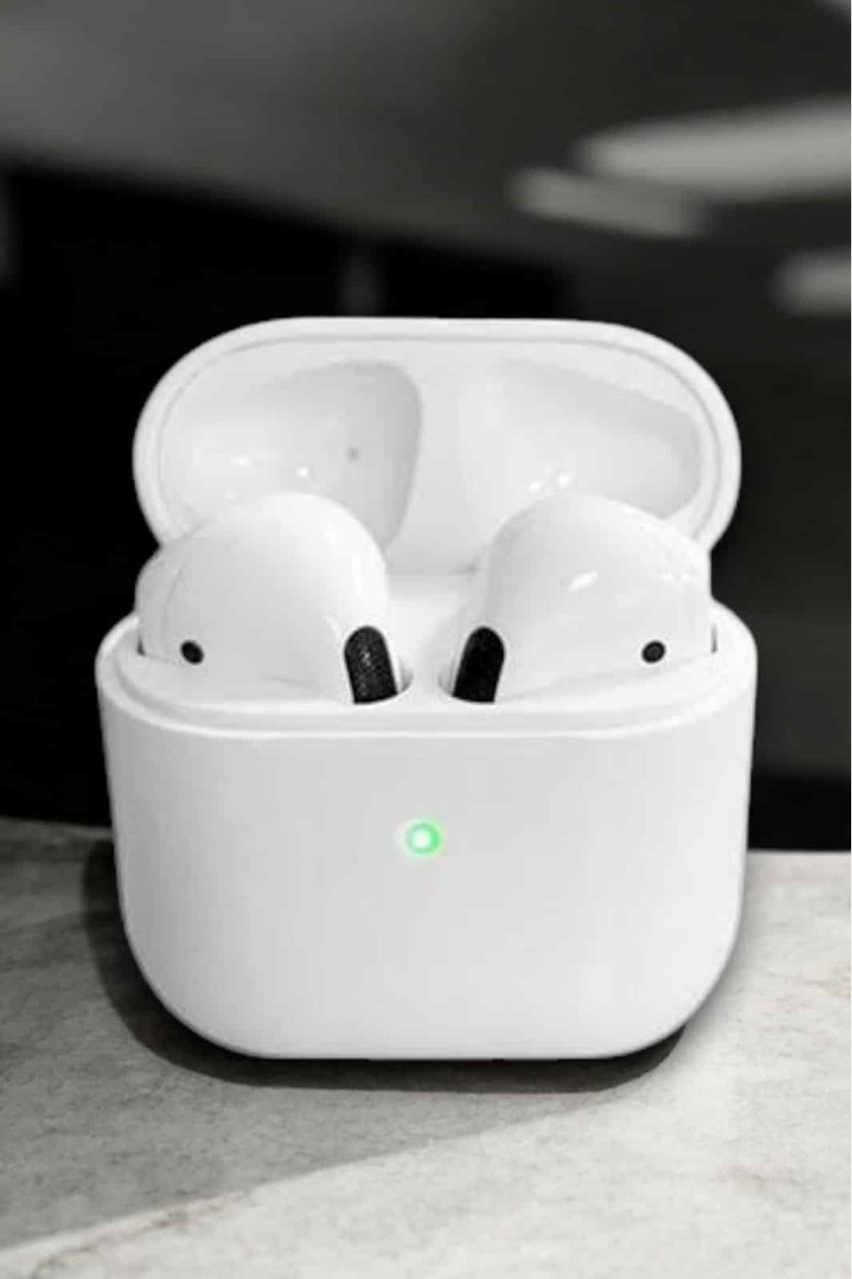 Beyaz Yeni Nesil Pro Bluetooth Kulaklık Yüksek Ses Kaliteli ANC Özelliği