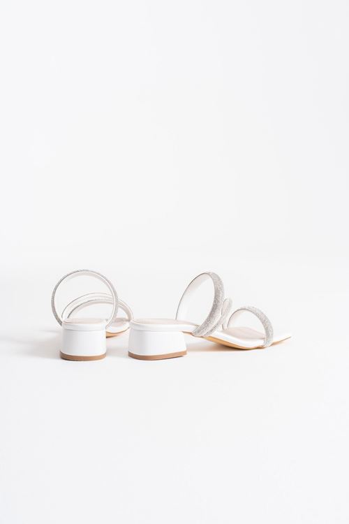 Tanya Beyaz Kadın Taşlı Terlik