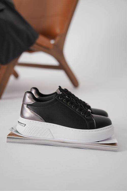 Vega Platin Detaylı Siyah Kadın Spor Ayakkabı