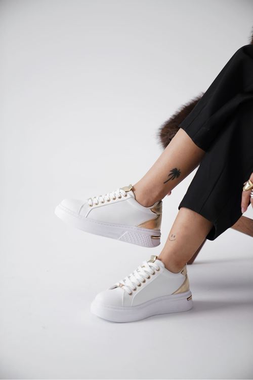 Vega Altın Detaylı Beyaz Kadın Spor Ayakkabı