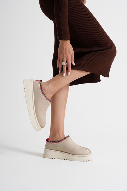 Elsa Kadın Bej Kışlık Kürklü Terlik