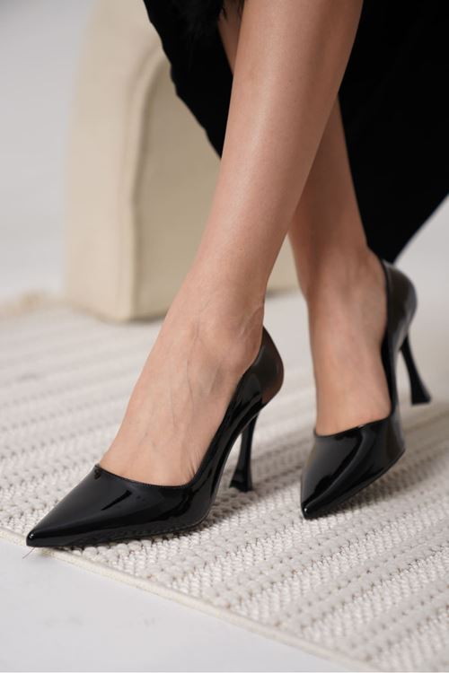 Blade Siyah Rugan Kadın Stiletto