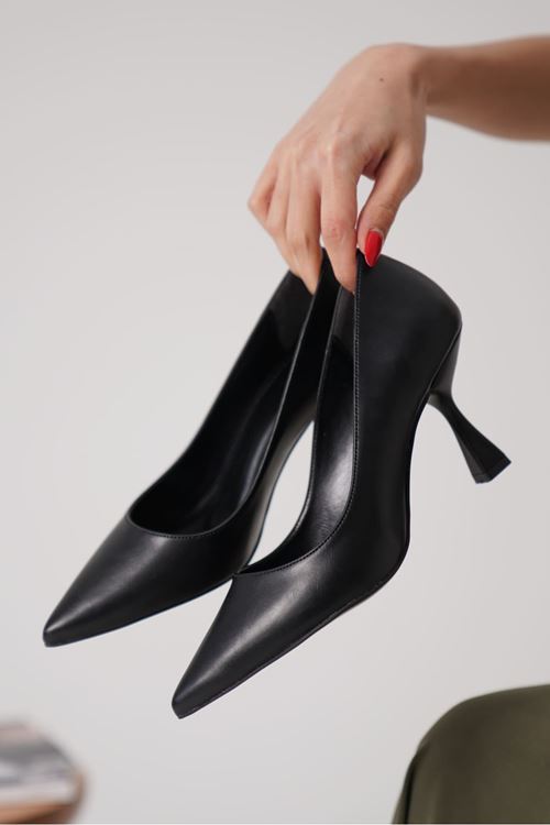 Monica Mat Siyah Kadın Stiletto
