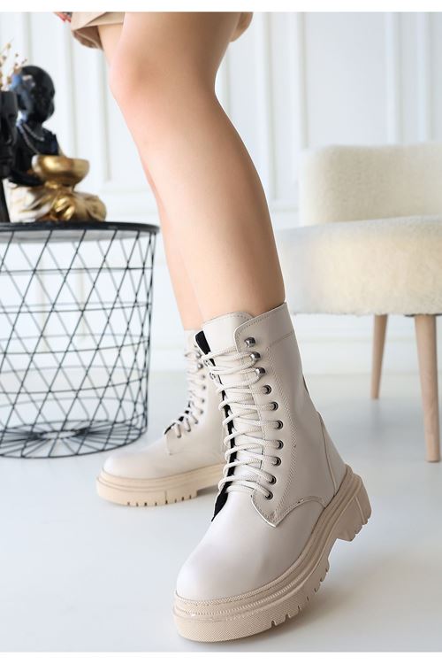 Caxa Bej Cilt Bağcıklı Bot