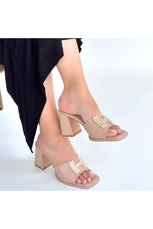 Caren Bej Cilt Topuklu Terlik