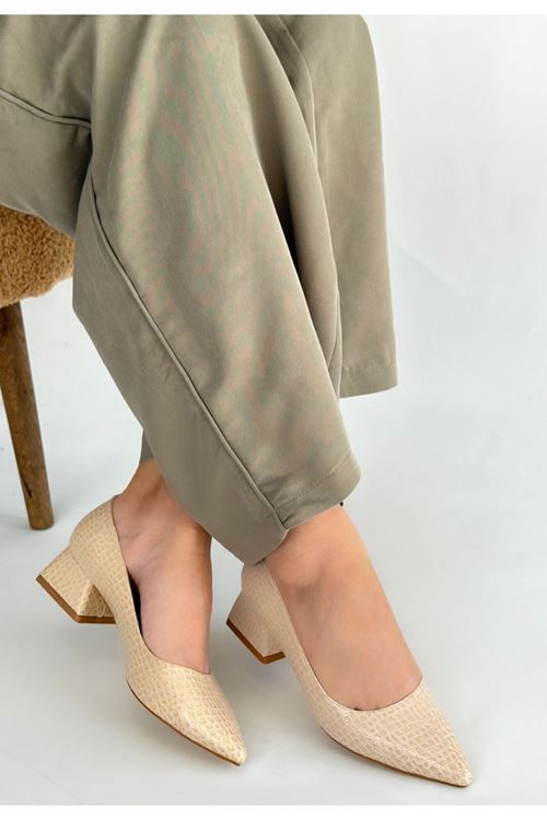 Meort Bej Rugan Topuklu Ayakkabı