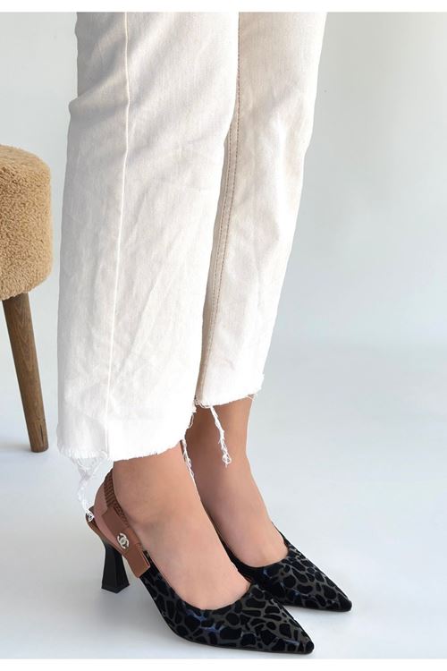 Toran Siyah Rugan Siyah Süet Detaylı Topuklu Ayakkabı