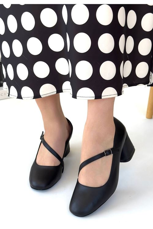 Kier Siyah Cilt Topuklu Ayakkabı